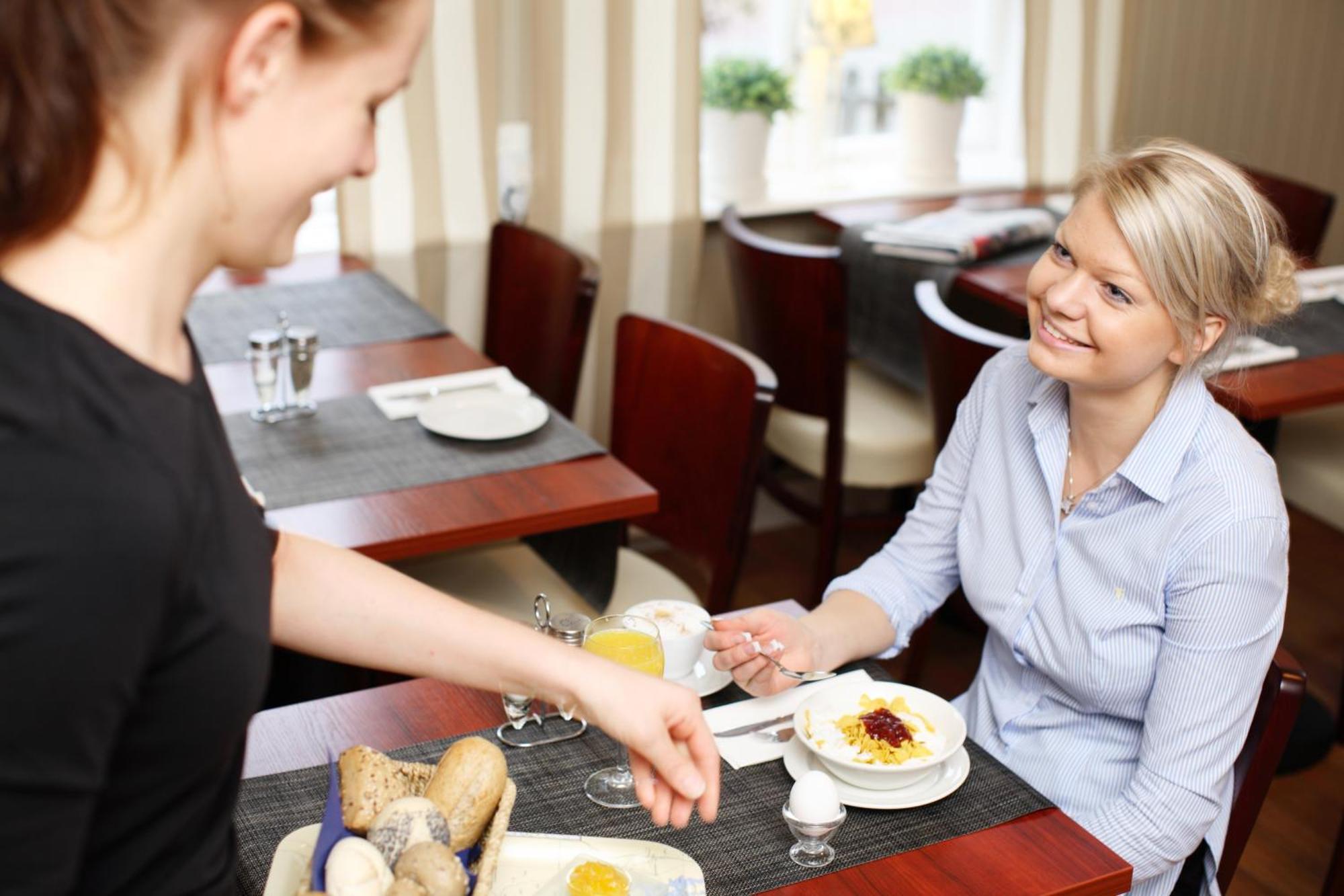 Hotell Uddewalla (Adults Only) Uddevalla Buitenkant foto